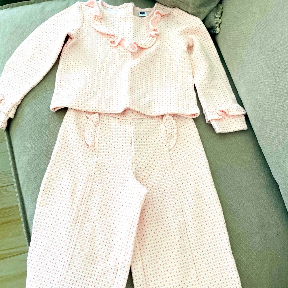 Little girls light pink matching set